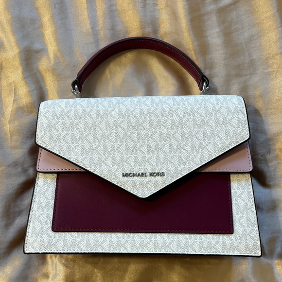 Michael Kors White and Purple Bag Covered in Logo - Picture 1 of 6